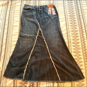 Candie’s denim skirt with blush pink bow